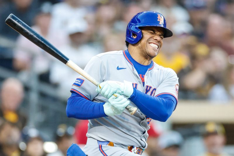 Mets’ high-priced star leaves game after fouling ball off foot